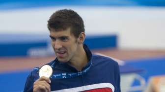 Saat Michael Phelps Olahraga Bareng Putranya, Gemas Banget!