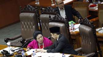 Protes, Anggota DPR Ini Ajukan "Flashdisk" ke Popong