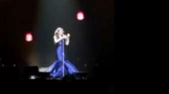 Video: Waduh, Gara-gara Mikrofon Rusak, Konser Mariah Carey Berantakan 