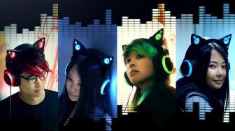 Uniknya Headphone "Telinga Kucing" Ini