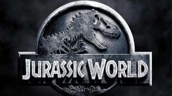 Inilah Poster Resmi Perdana Jurassic World