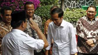 Jokowi Sambangi Prabowo