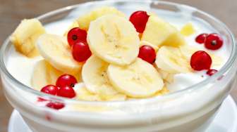 Salad Pisang Berry Untuk Sarapan