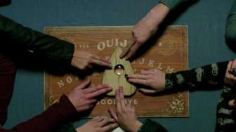 &ldquo;Ouija&rdquo; Kalahkan Film Terbaru Keanu Reeves