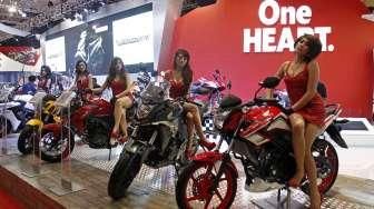 Honda CB150R StreetFire Gilas Yamaha di Pasar Motor Sport