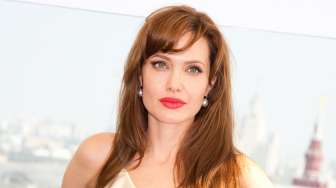 Payudara Angelina Jolie Diangkat Karena Berisiko IdapKankerRahim, Apa Saja Tes yang Dilakukan?