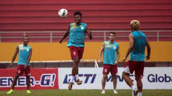 Latihan Hadapi Persib