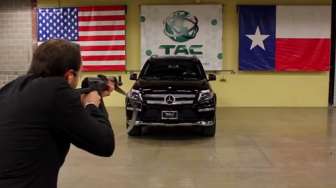Wow, Peluru AK-47 Tak Bisa Tembus Mercedes Ini