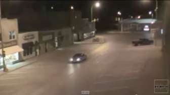 Video: Mobil Ini Hilang Diculik UFO