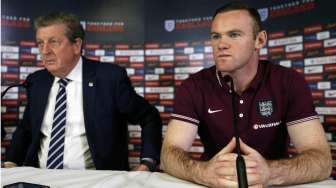 Hadapi Skotlandia, Rooney Peringatkan Pemain Muda