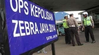 Operasi Zebra di Bogor, Pelanggar Diberi Helm Gratis