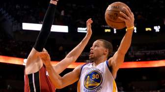 Warriors Pertajam Rekor, Cavaliers Tetap Menang