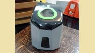 Mahasiswi Berkarya, Limbah Plastik pun Diubah Jadi Solar