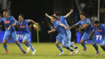 Napoli Juara Piala Super Italia