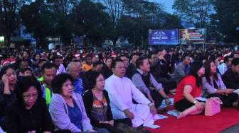 Misa Natal di Berbagai Daerah