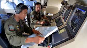 Sinyal Transmitter AirAsia QZ8501 Tak Terdeteksi Basarnas