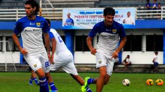 Pemain asal Argentina dan Italia Melamar di Persib