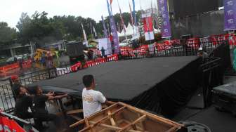 Persiapan "Jakarta Night Festival 2015" (suara.com/Oke Atmaja)