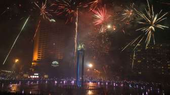 Malam Tahun Baru Dijaga Ketat Ribuan Personel TNI-Polri, Konvoi Kendaraan Masuk Jakarta Bakal Diputar Balik!