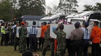 Empat Jenazah Tiba di Surabaya