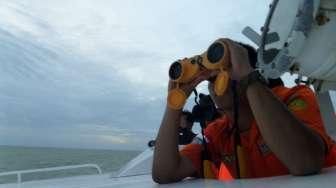 Tim SAR Melihat Benda Berwarna Hitam