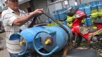 Pasokan Gas Terbatas, Banyak Pabrik Sarung Tangan Karet Bangkrut