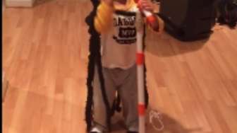 VIDEO: Wow, Bocah 2 Tahun Ini Punya Aura Bob Marley