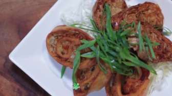 VIDEO: Resep Membuat Chicken Egg Roll