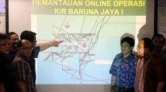 Jumpa pers operasi dan penemuan titik lokasi sinyal kotak hitam AirAsia QZ8501 yang dilakukan di bawah kendali BPPT, di Jakarta, Minggu (11/1/2015). [Suara.com/Oke Atmaja]