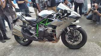 Kawasaki Ninja 250 Memimpin Segmen, Honda CBR250RR Tebar Ancaman