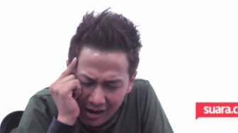 VIDEO: Delon Bocorkan Lagu Barunya