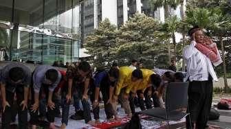 Sholat Jumat di KPK