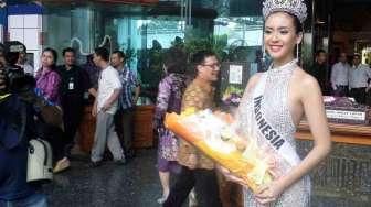 Elvira Ogah Cari Pelaku Rekayasa Fotonya Bareng Abraham Samad