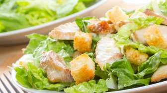 Membuat Sendiri 'Caesar Salad' Yuk!