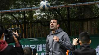 Keramahan Legenda Portugal Luis Figo