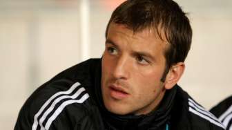 Tinggalkan Hamburg, Van der Vaart Berlabuh di La Liga