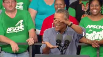 VIDEO: Begini Kalau Obama Nyanyi "Shake It Off"