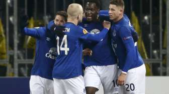 Lukaku Hattrick, Everton Tumbangkan Wakil Swiss