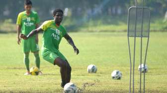 Persebaya Tak Terpengaruh Penundaan ISL