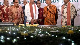 Jokowi di Tanjung Lesung