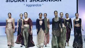 Gelar Karya Tiga Desainer di IFW 2015