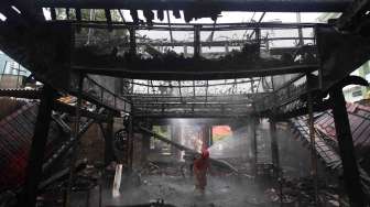 Kebakaran Vihara tertua di Jakarta yang juga menghanguskan sejumlah rumah disekitarnya.