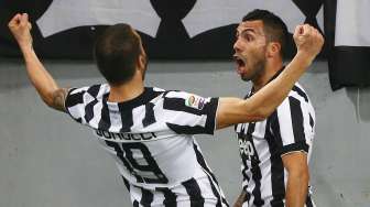 Ini Rahasia Tendangan Bebas Carlos Tevez