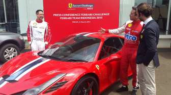 Ferrari Challenge, Kesempatan Orang Awam Memacu Supercar