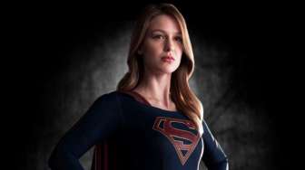 Warner Bros Perkenalkan Sosok "Supergirl"