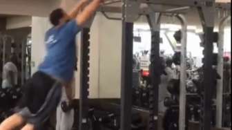 VIDEO: Mau Pamer di Gym, Lelaki Ini Malah Dapat Malu