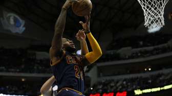 Jadi "Raja Assist", LeBron James Menangkan Cavaliers