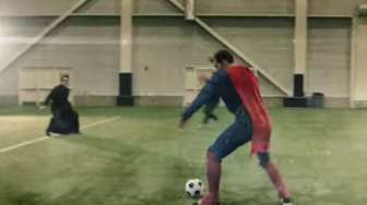 VIDEO: Begini Jadinya Kalau Superheroes Tanding Bola