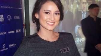 Tips Hidup Sehat ala Julie Estelle