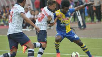 Arema Cronus Tundukkan PBR